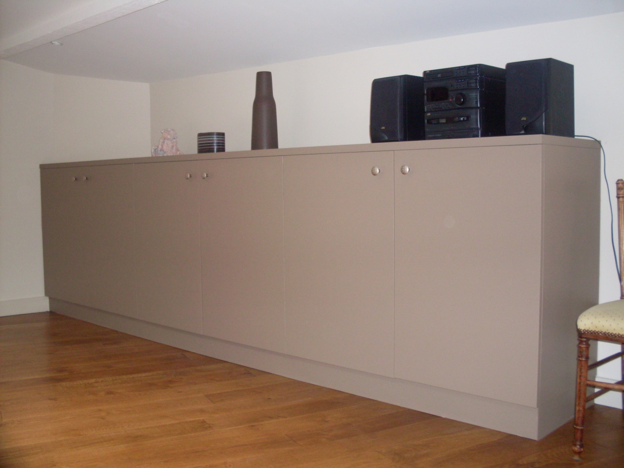 Meuble de rangement en médium 